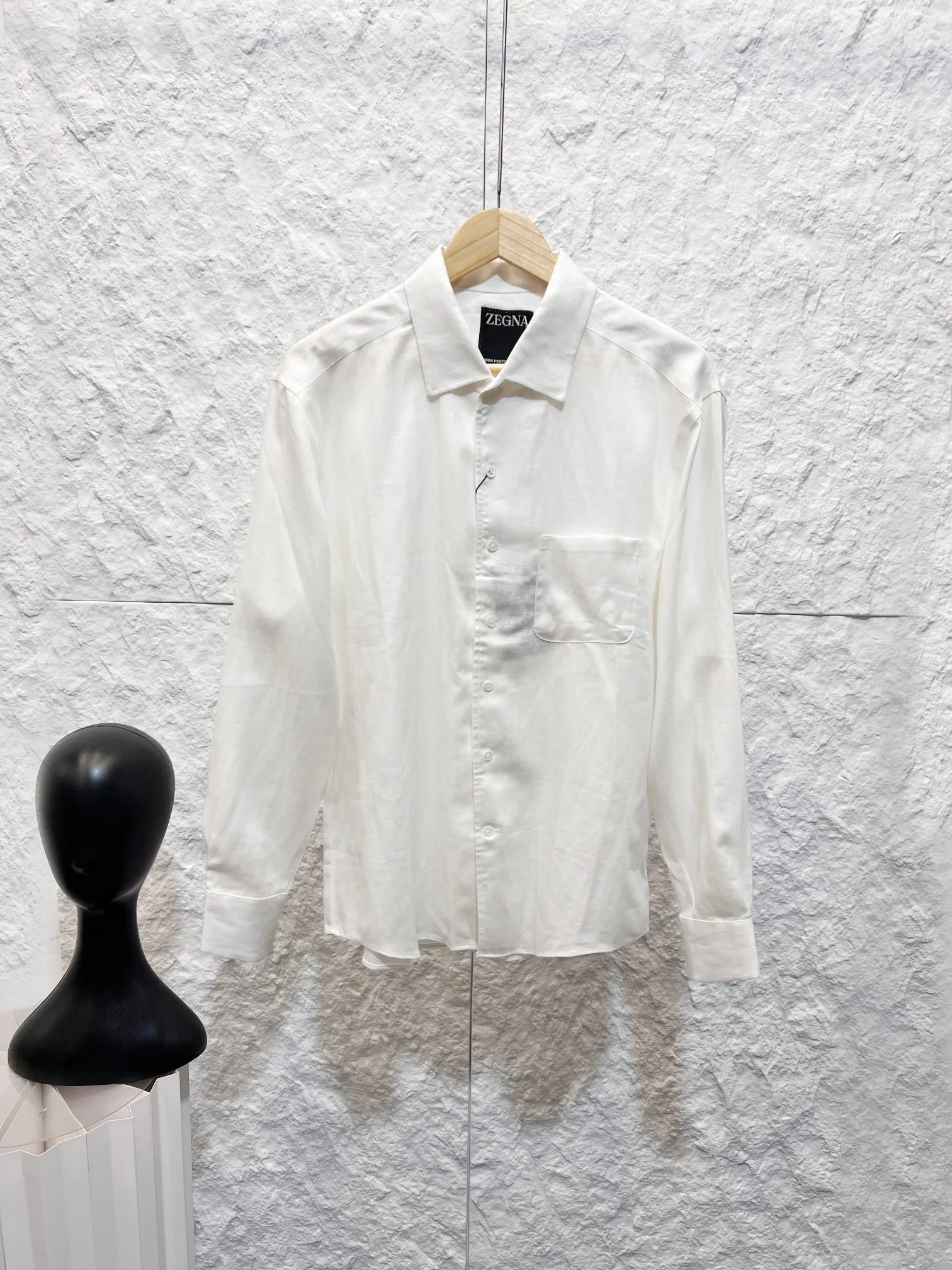 （ZEGNA）（ Classic ） ： + ： ，Breathable ， ， ， ： ， ， 。 （ ） ， ， ， Classic Versatile 。 （ ）， ， ， ， ， ， ， ， 。 ： ， ， ， ， 。 ， ，Premium ， 。 ZEGNA ； Brown White Sizes：M-3XL